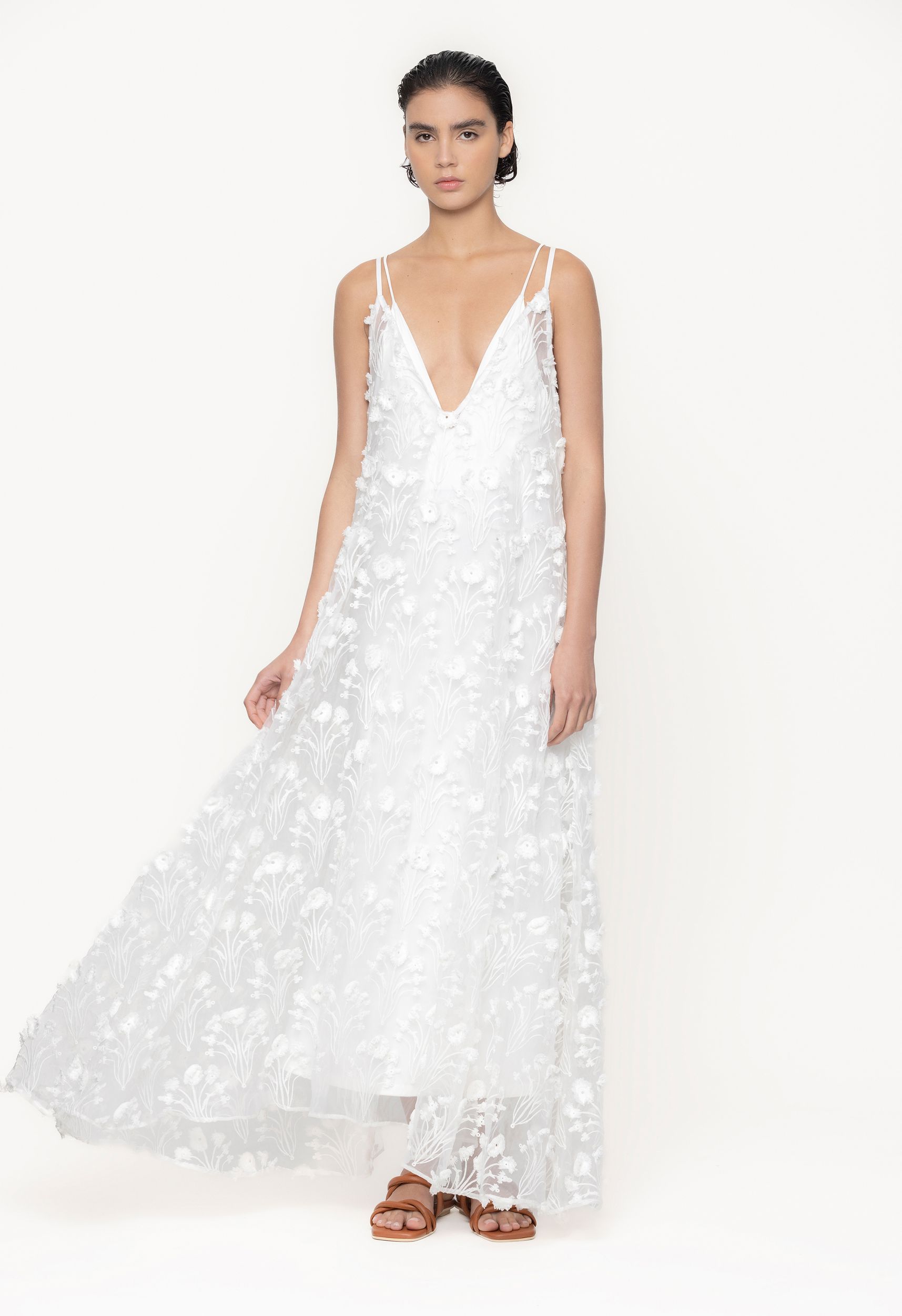 Hierbaluisa-Diente-de-Leon-Organza-Maxi-Dress